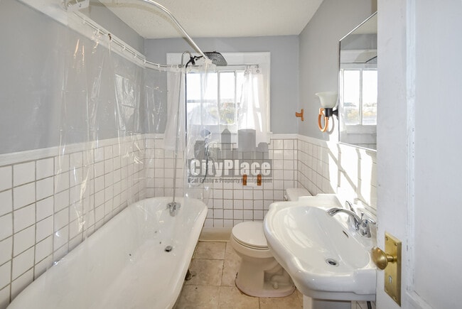 Building Photo - 430 N Euclid Ave