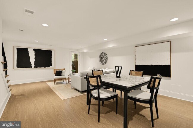 Building Photo - 4830 8th St NW