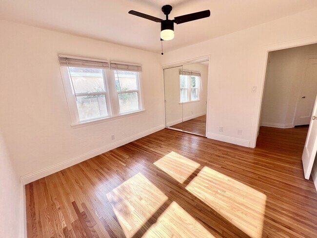 Building Photo - 4626 6th Ave