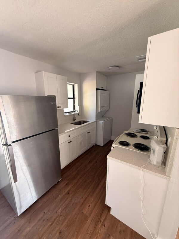 Building Photo - 17855 SW 105th Ave