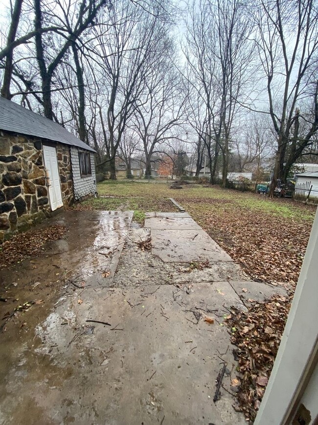 Building Photo - 2228 N Conrod