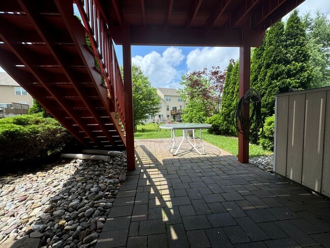 Building Photo - THREE BEDROOM TOWNHOUSE- East Penn Schools