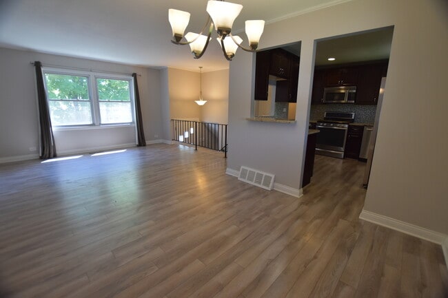Building Photo - 7852 Sprucewood Ave