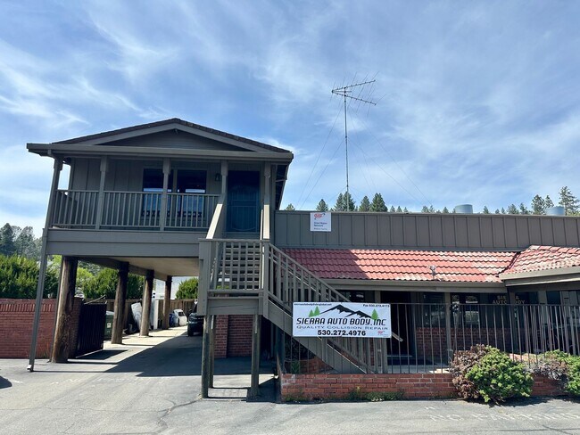 Primary Photo - Newly remodeled Unit Close to Downtown