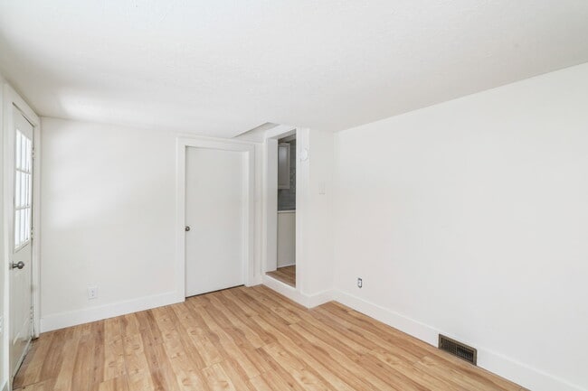 Building Photo - 415 Taliwa Dr