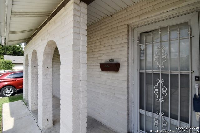 Building Photo - 514 Thames Dr