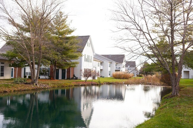 Building Photo - 5008 Stratford Pine Ln