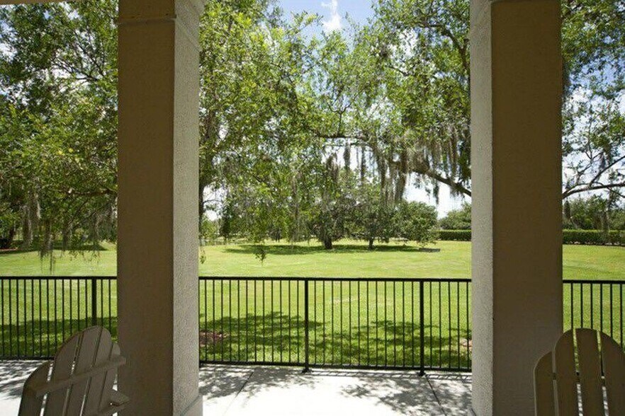 Building Photo - 9415 Crescent Loop Cir