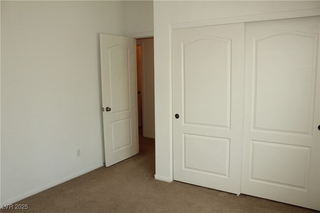 Building Photo - 9052 Stone Cabin Ct