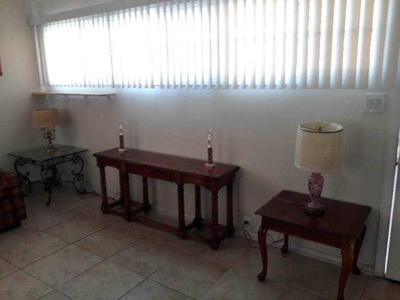 Building Photo - 19953 Haynes St