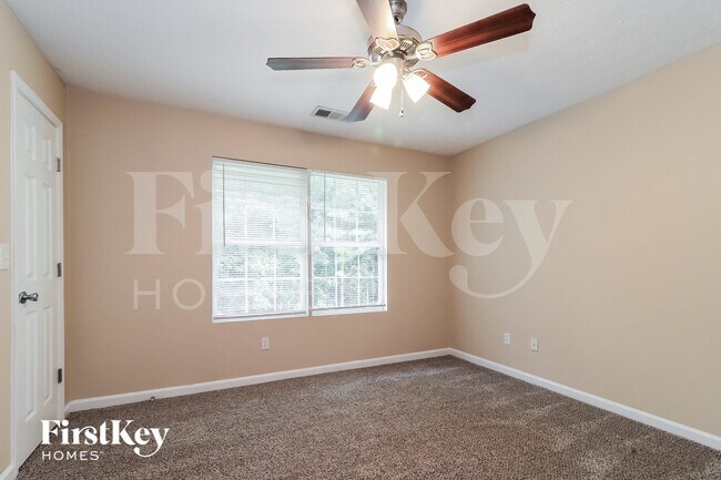 Building Photo - 124 Swafford Dr