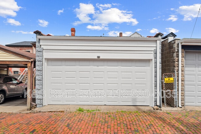 Building Photo - 417 Dargan St