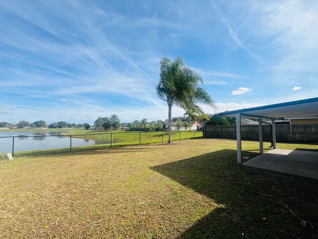 Building Photo - Orlando - Beautiful 3 Bedroom 2 Bathroom Home with Waterview!