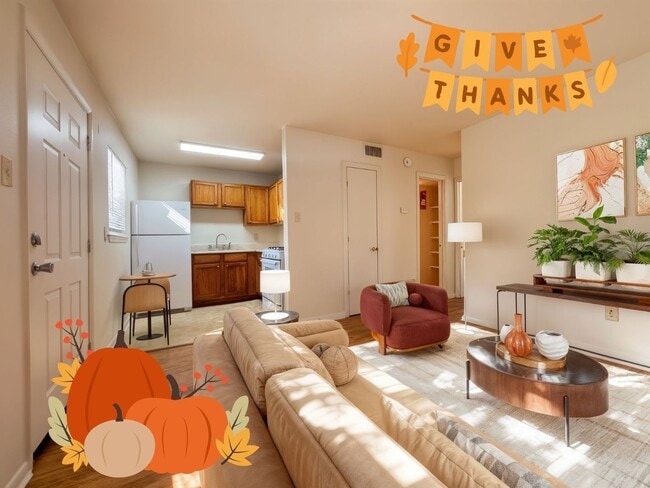 Building Photo - 3415 Town Country Ave