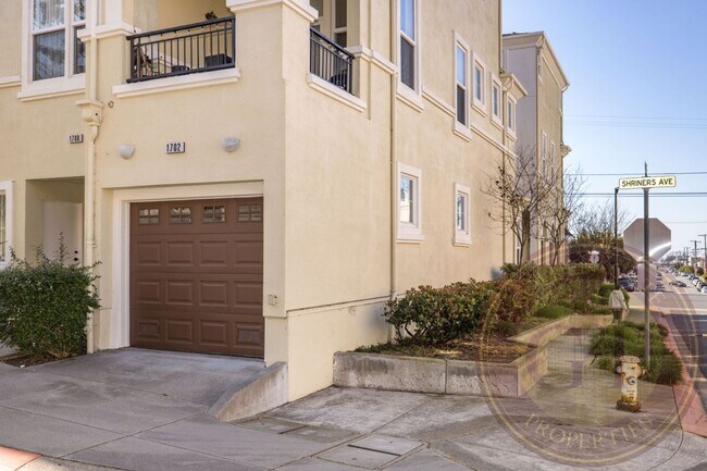 Building Photo - Sunset - 3 BR, 3.5 BA Townhouse 2,225 Sq. Ft. - 3D Virtual Tour, 2 Car Garage