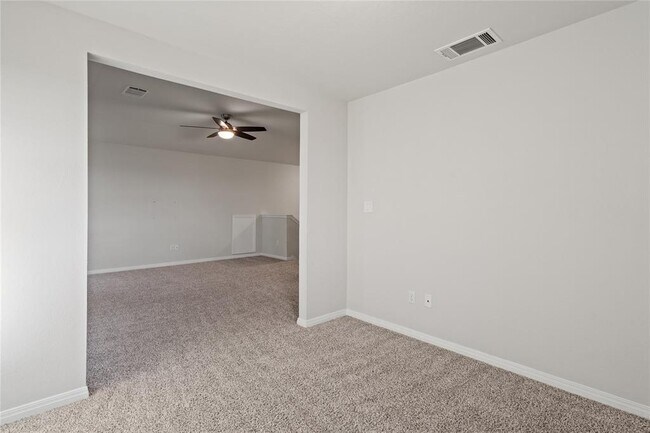 Building Photo - 204 Jordan Vly Dr