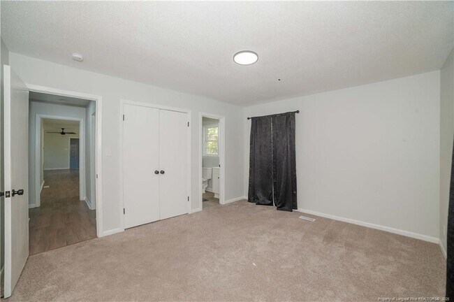 Building Photo - 5512 Lariat Ct