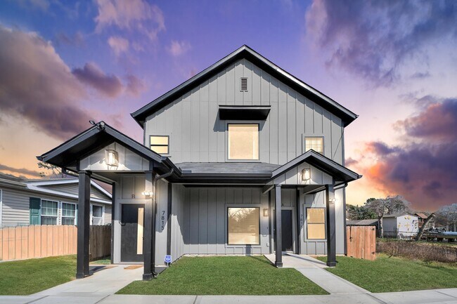 Building Photo - 7815 Joy St