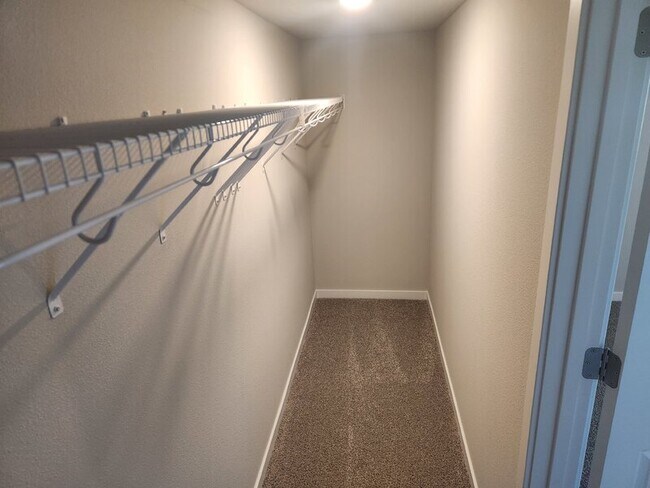 Building Photo - 2508 Chan Dr