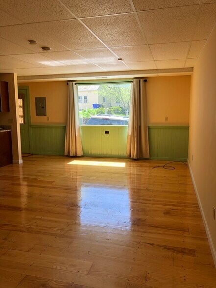 Building Photo - 600 S Britain Rd