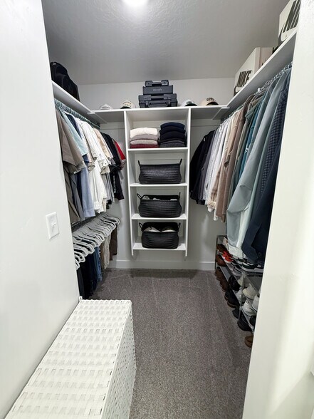 Master Walk-in closet - 2039 N 3960 W