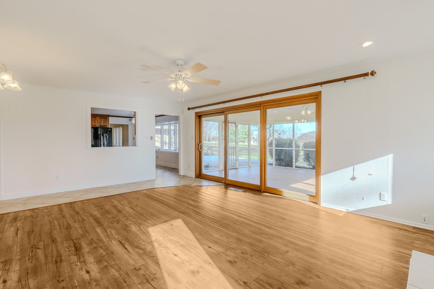 Building Photo - 218 Baltusrol Rd