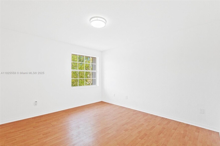 Building Photo - 15842 SW 14th St