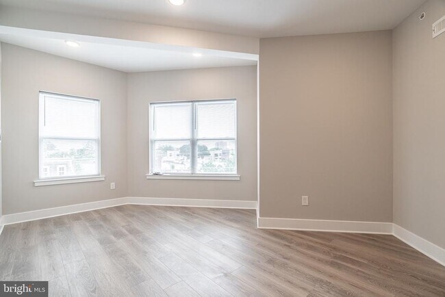 Building Photo - 421 N 39th St