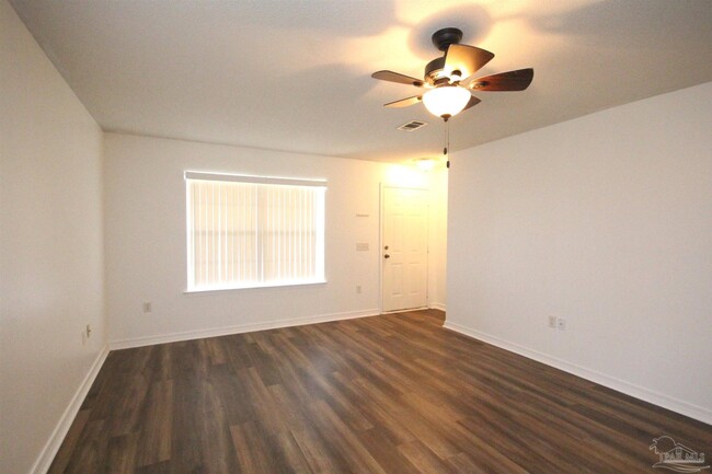 Building Photo - 1077 Antigua Cir