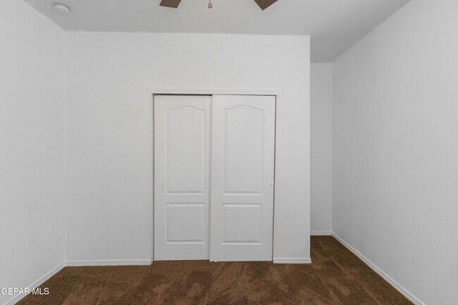 Building Photo - 14749 Sand Gate Dr
