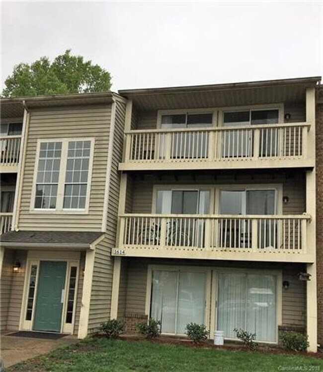 Primary Photo - Beautiful 3 Bedroom 2 Bath Condo in Charlotte, NC Available for Rent