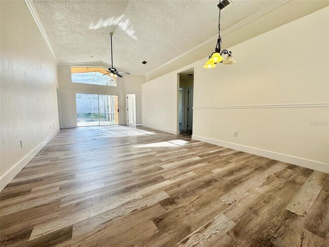 Building Photo - 2162 Marathon Ct