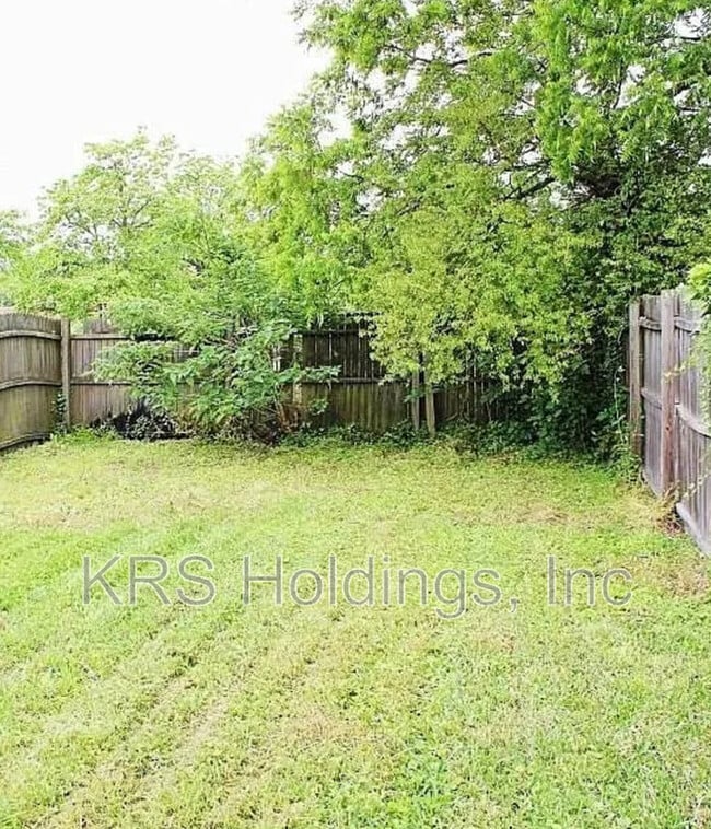 Building Photo - 1130 Commerce Ave