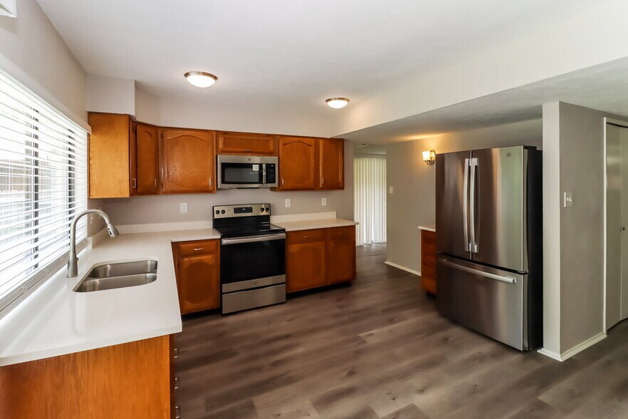 Building Photo - 4209 Campion Ln