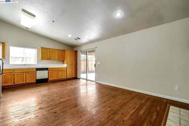 Building Photo - 509 Saddleback Cir