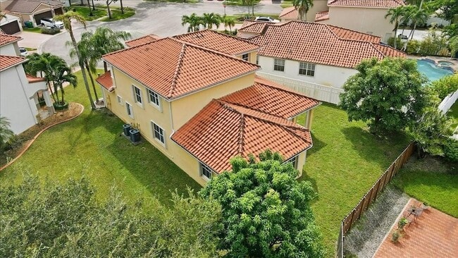 Building Photo - 3802 SW 165th Terrace
