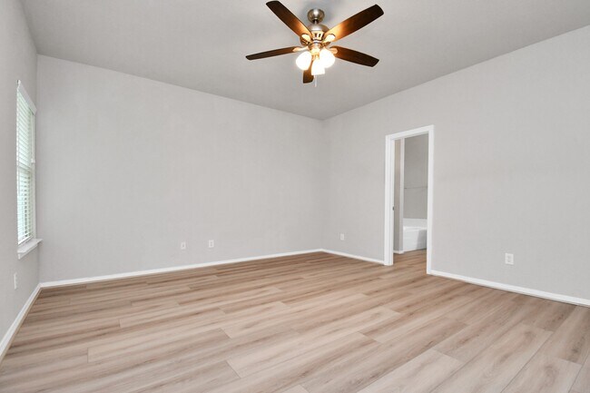 Building Photo - 24118 Wild Horses Ln