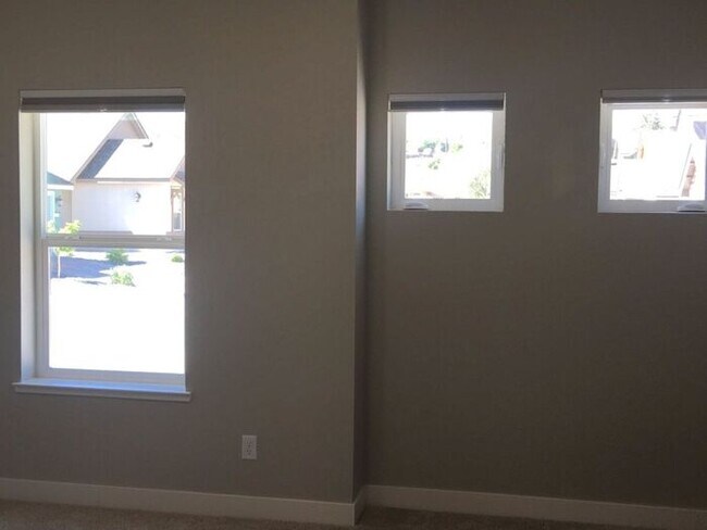 Building Photo - Built 2020! NW Reno Single Story House