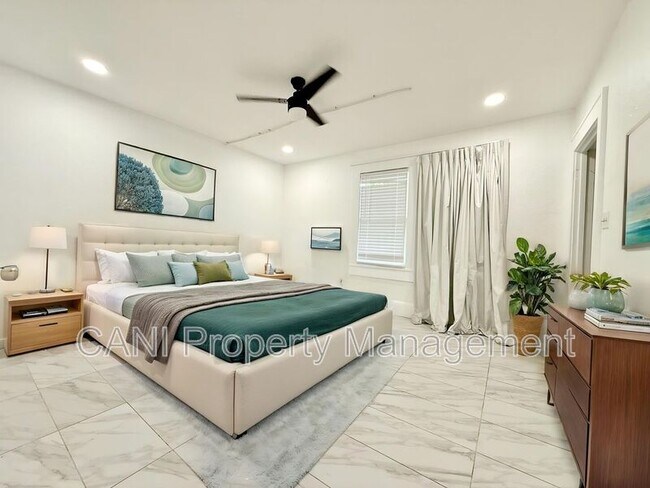 Building Photo - 507 N Ridgewood Ave