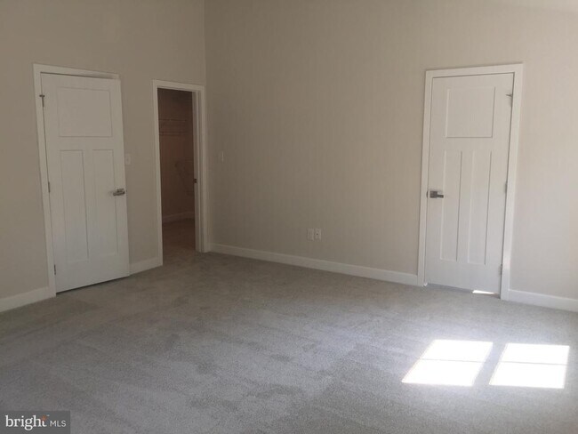 Building Photo - 735 Stonehouse Wy