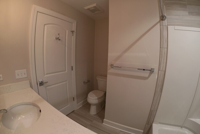 Building Photo - 10750 Clock Tower Dr