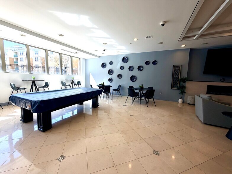 Building Photo - 12001 Market St