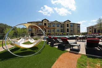 Building Photo - The Royce at 8100