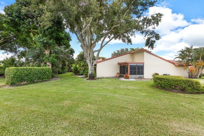 Building Photo - 5944 Forest Grove Dr
