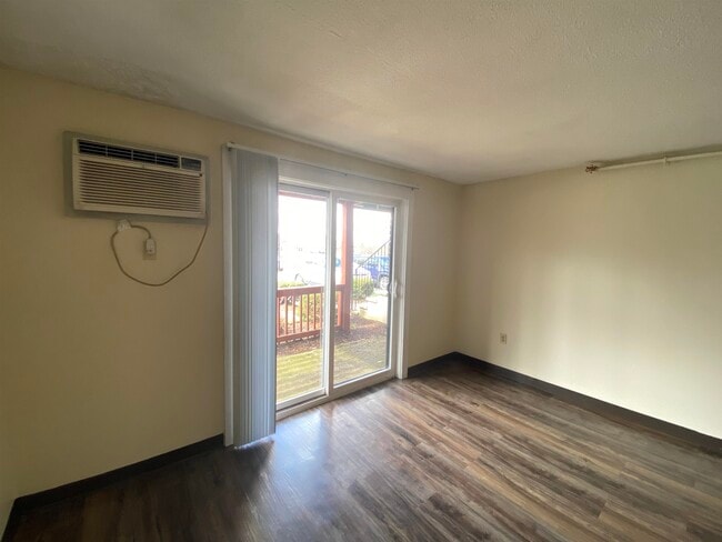 Building Photo - 29 Capron Rd