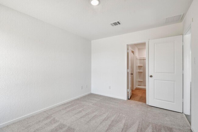 Building Photo - 11542 Field Briar