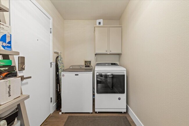 Building Photo - Beautifully Updated 2bd Sun City Summerlin Home with Resort-Style Amenities