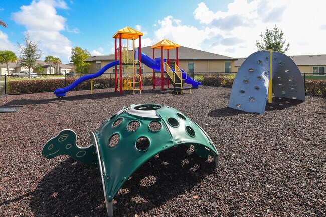 Building Photo - 1618 Merriment Way