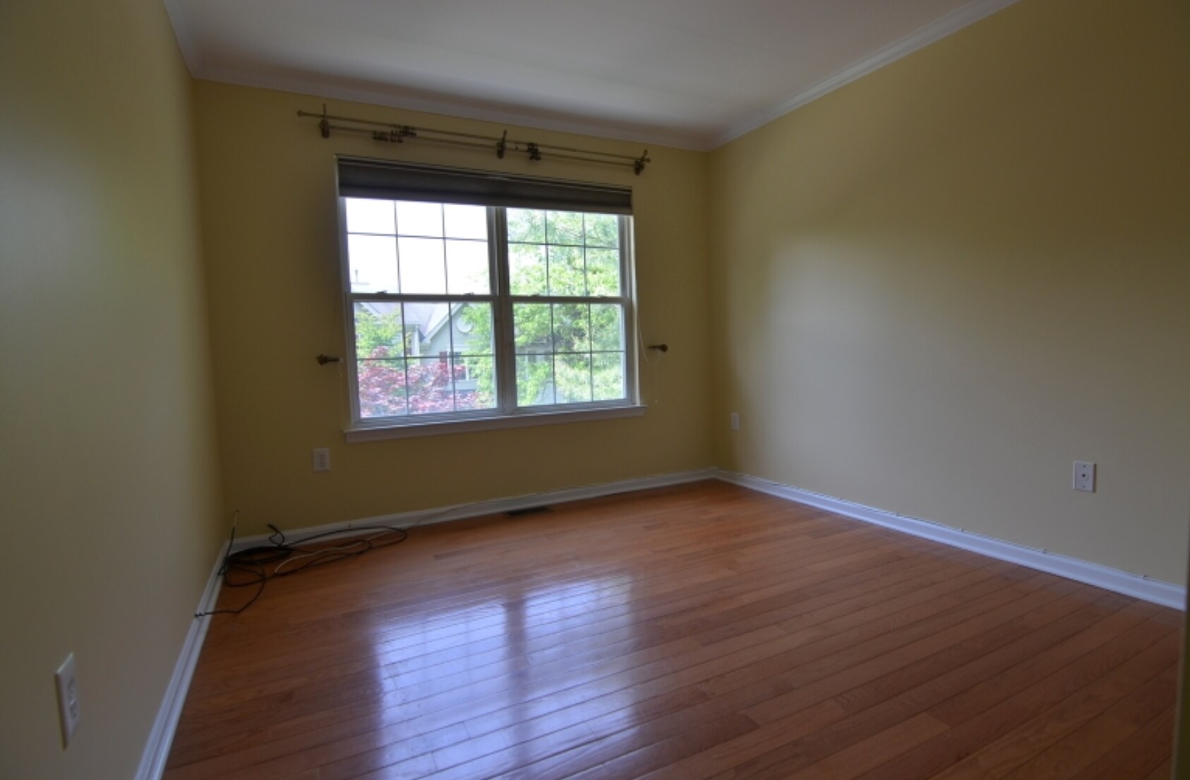 Building Photo - 328 Enclave Ln