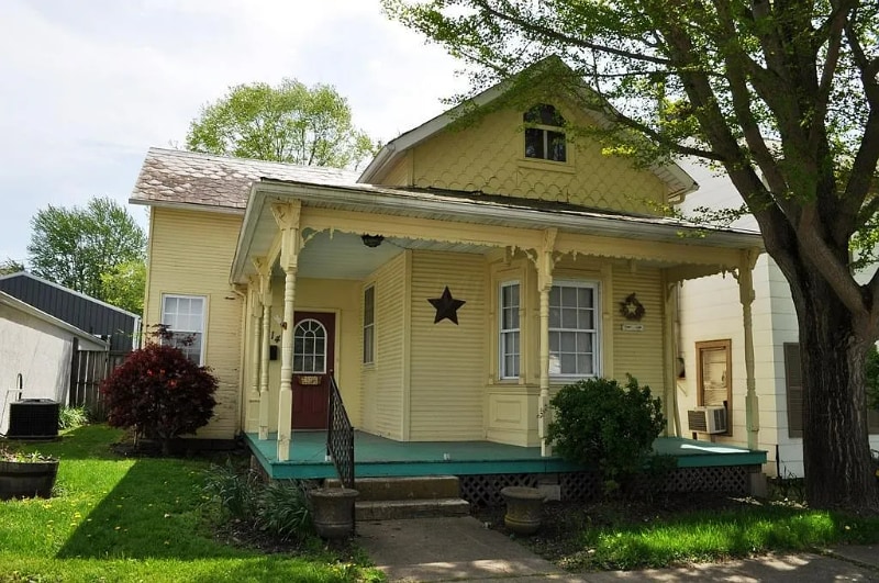 Primary Photo - 614 N Main St